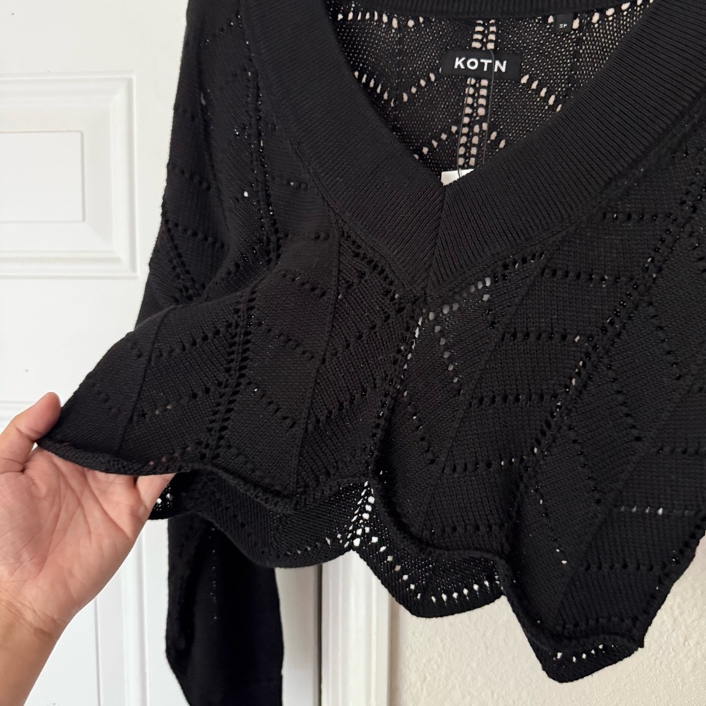 NWT KOTN black Egyptian cotton v neck boxy cropped open crochet knit pullover - Picture 3 of 7
